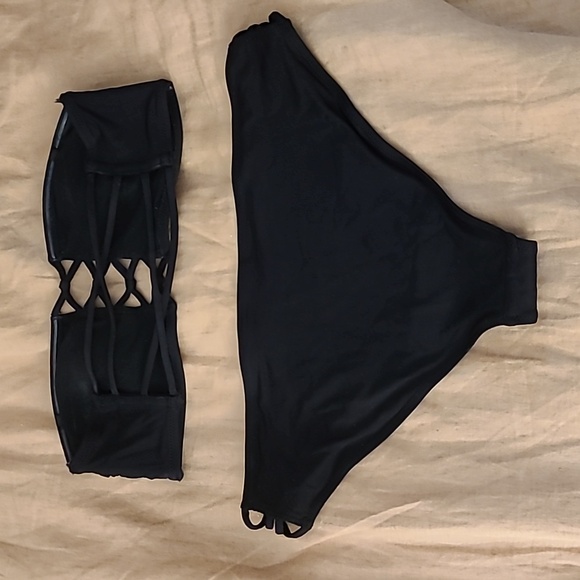 H&M Bikini - Picture 2 of 2